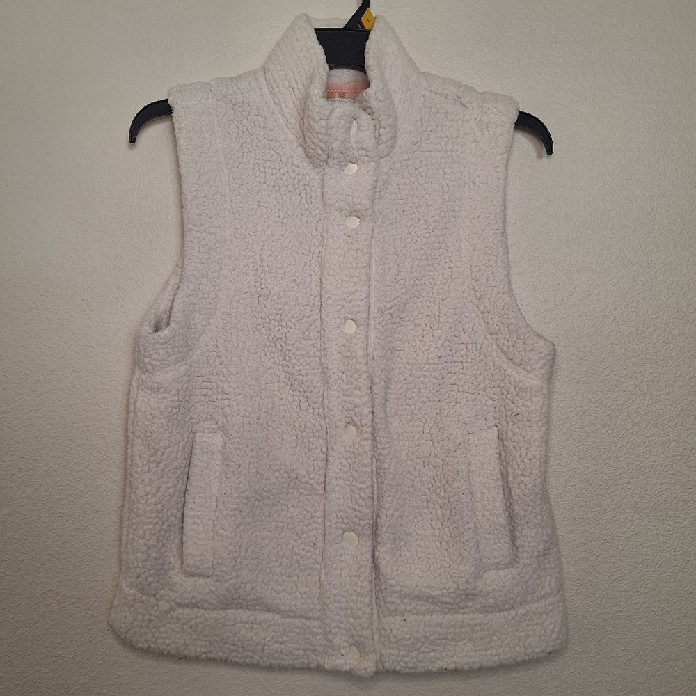 AERIE Sleeveless Comfy Sherpa Vest in Off White Cream Size Medium